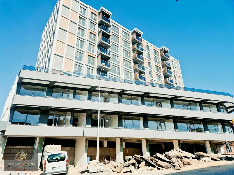 Pendik Yenişehir Yüzme Havuzlu Site İçi Satılık 2+1 Daireler — fotoğraf 2