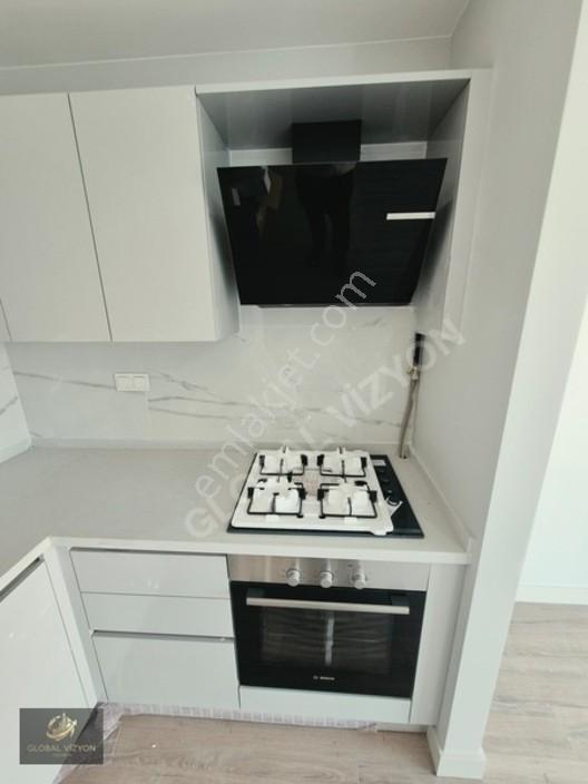 Pendik Yenişehir Yüzme Havuzlu Site İçi Satılık 2+1 Daireler — fotoğraf 9