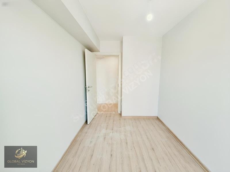 Pendik Yenişehir Yüzme Havuzlu Site İçi Satılık 2+1 Daireler — fotoğraf 13