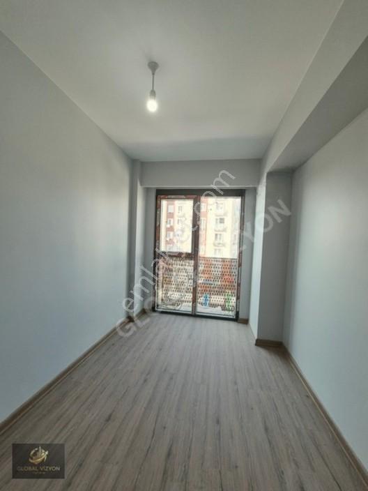Pendik Yenişehir Yüzme Havuzlu Site İçi Satılık 2+1 Daireler — fotoğraf 15