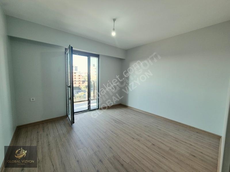 Pendik Yenişehir Yüzme Havuzlu Site İçi Satılık 2+1 Daireler — fotoğraf 18