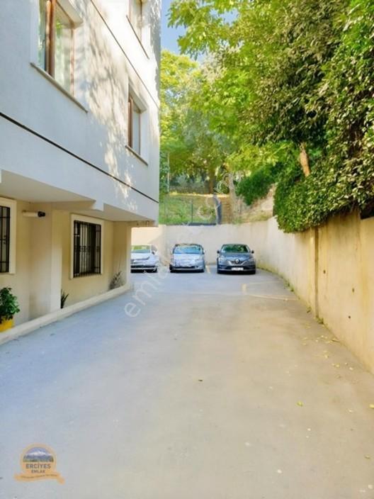 Erciyes'den Sahrayıcedit'de 3+1 Balkonlu 150 M2 Daire Fırsatı — fotoğraf 6