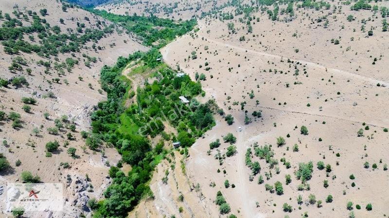 Etrafında Evler, Yola Sadece 40 Metre! Meramda 704 M² Müstakil — fotoğraf 6