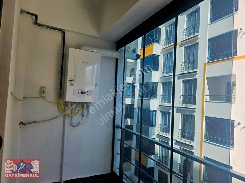 Yüksek Kira Getirili / Hastane Karşısı / Hemen Taşınılabilir 1+1 — fotoğraf 11