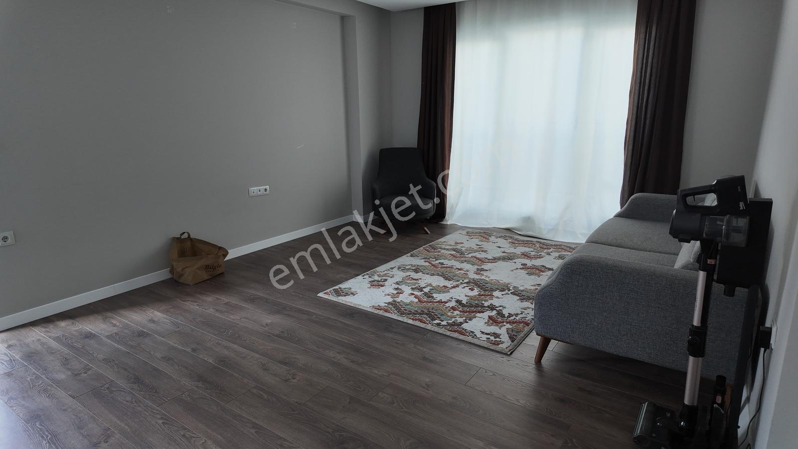 Cumhuriyet Mahallesi'nde Eşyalı, Masrafsız Oturuma Hazır 1+1 — fotoğraf 9