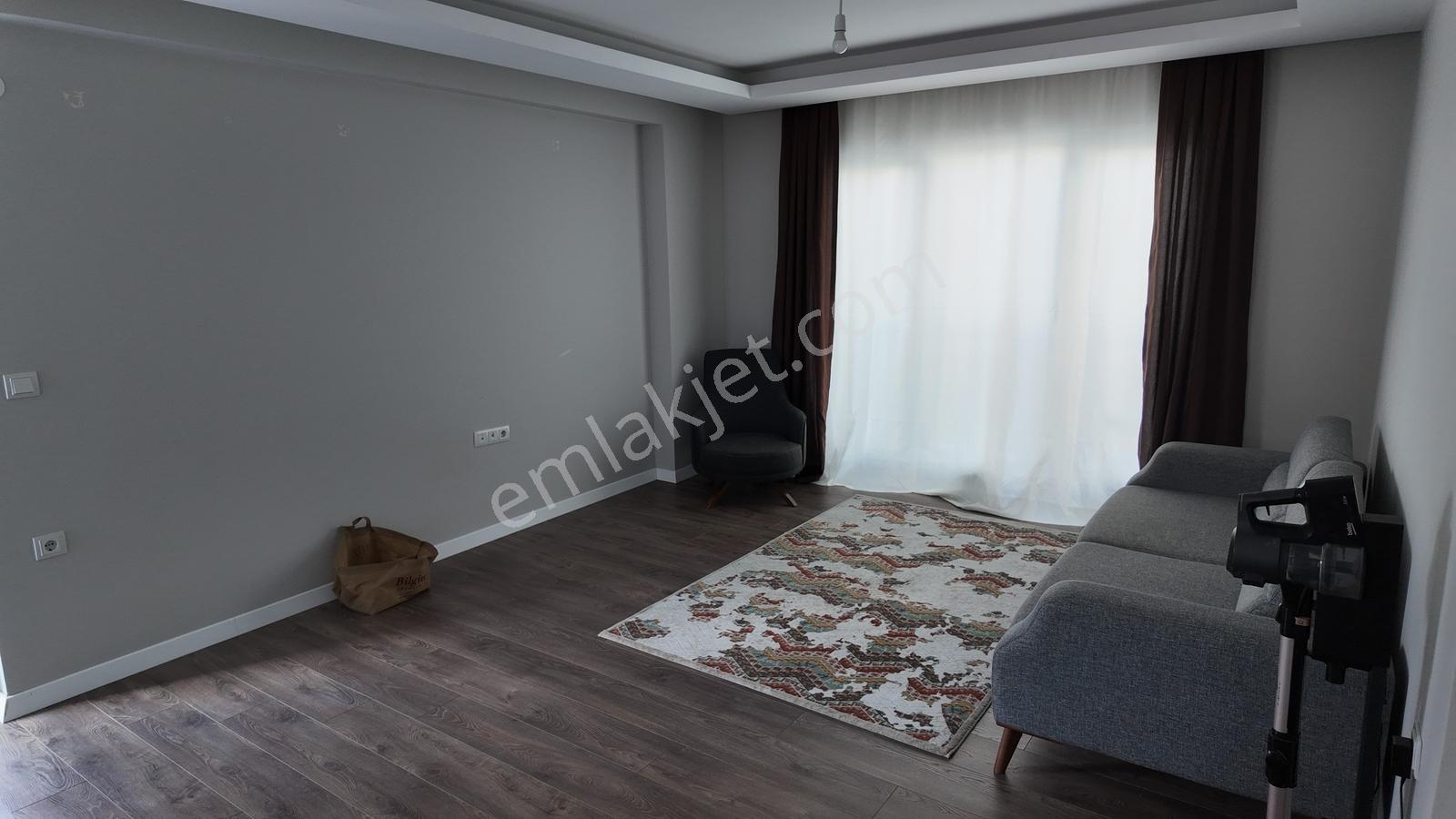 Cumhuriyet Mahallesi'nde Eşyalı, Masrafsız Oturuma Hazır 1+1 — fotoğraf 10