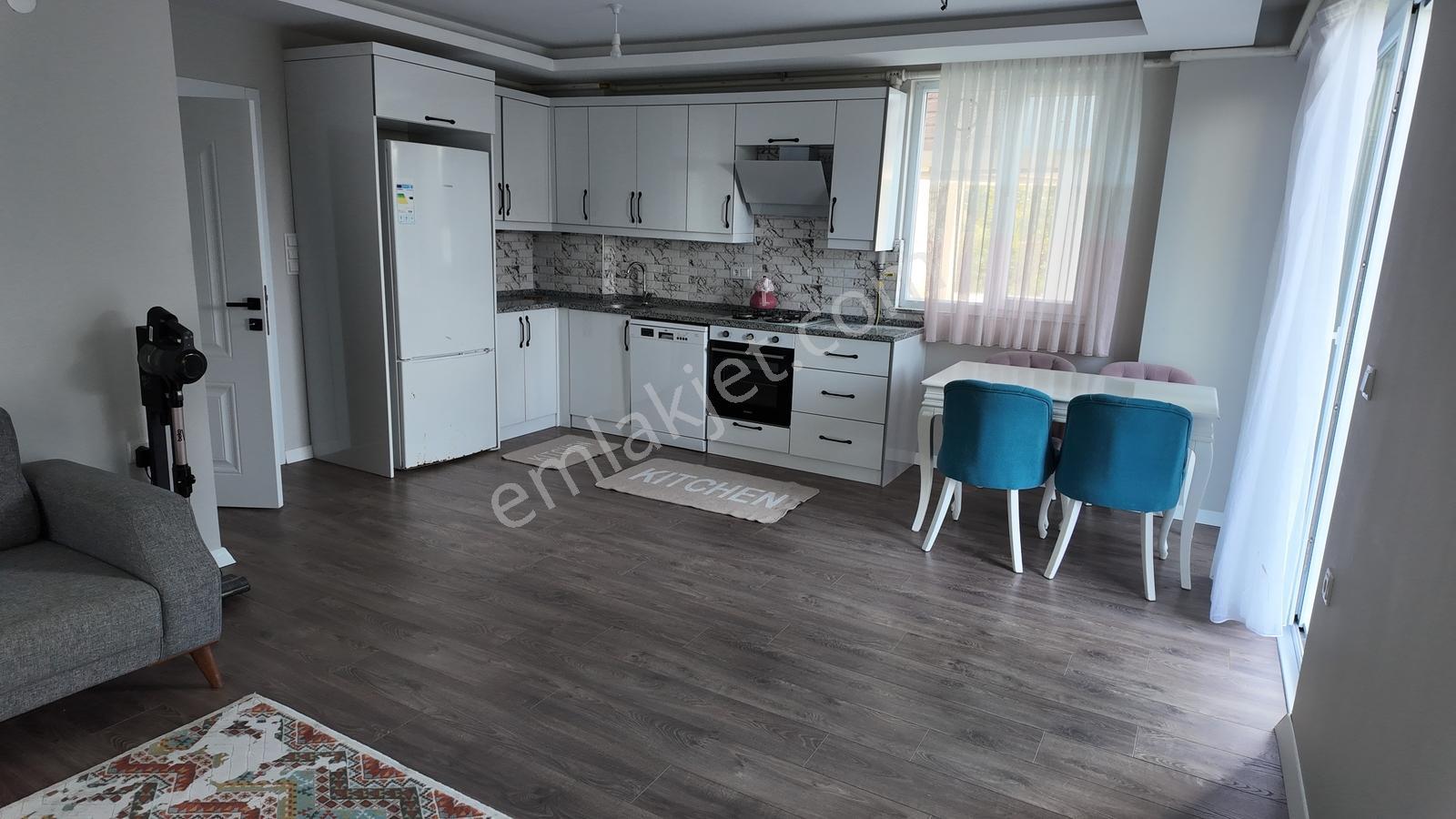 Cumhuriyet Mahallesi'nde Eşyalı, Masrafsız Oturuma Hazır 1+1 — fotoğraf 13