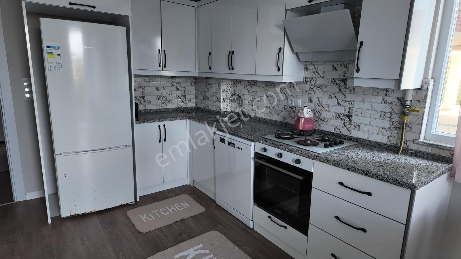 Cumhuriyet Mahallesi'nde Eşyalı, Masrafsız Oturuma Hazır 1+1 — fotoğraf 14
