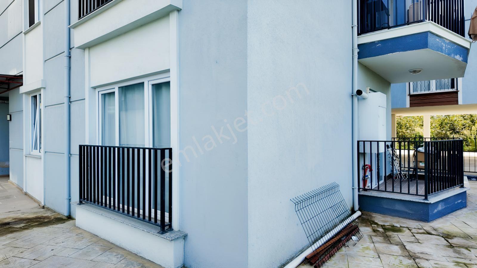 Cumhuriyet Mahallesi'nde Eşyalı, Masrafsız Oturuma Hazır 1+1 — fotoğraf 26