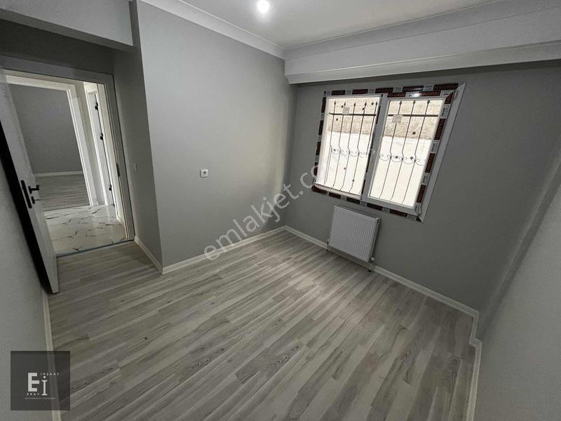 Eray Emlak'tan Satılık Yüksek Giriş 3+1 Ebeveyn Banyolu Daire — fotoğraf 18