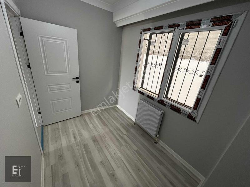 Eray Emlak'tan Satılık Yüksek Giriş 3+1 Ebeveyn Banyolu Daire — fotoğraf 22