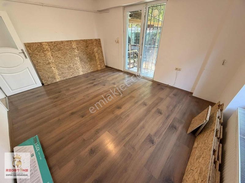 Villa Tadında!!müstakil Girişli Kapalı Veranda Geniş Bahçeli 2+1 — fotoğraf 13