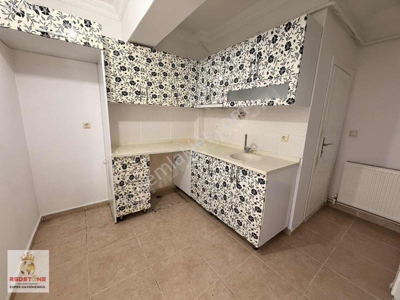 Villa Tadında!!müstakil Girişli Kapalı Veranda Geniş Bahçeli 2+1 — fotoğraf 14