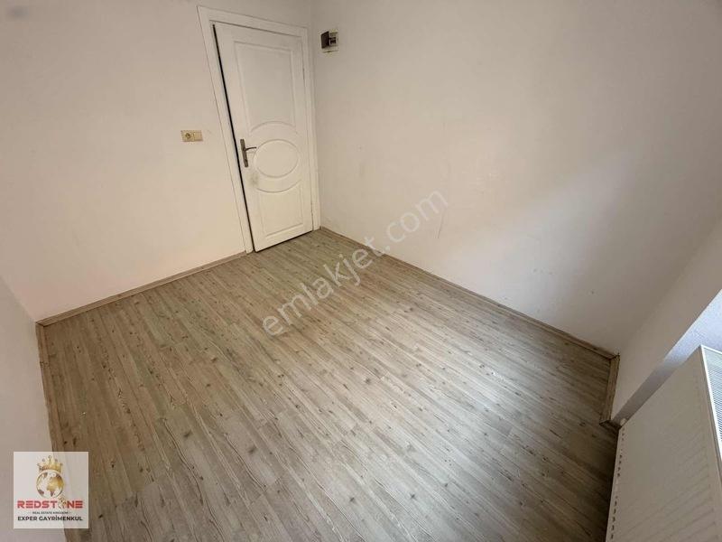 Villa Tadında!!müstakil Girişli Kapalı Veranda Geniş Bahçeli 2+1 — fotoğraf 18