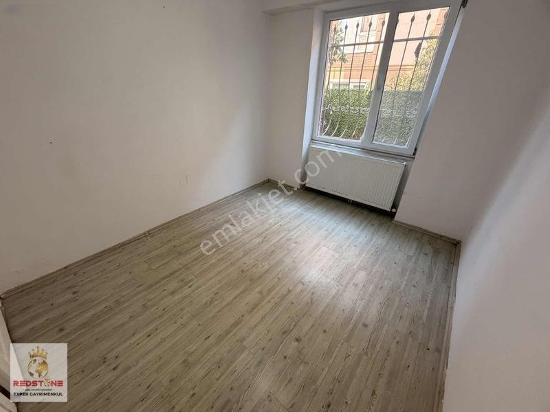 Villa Tadında!!müstakil Girişli Kapalı Veranda Geniş Bahçeli 2+1 — fotoğraf 19