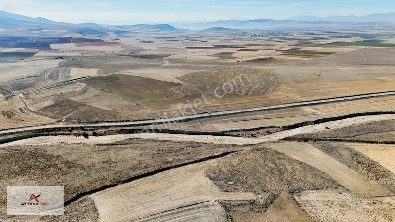 Asfalt Yola Çok Yakın Konumda 1.405 M² Müstakil Tapu Tarla — fotoğraf 22