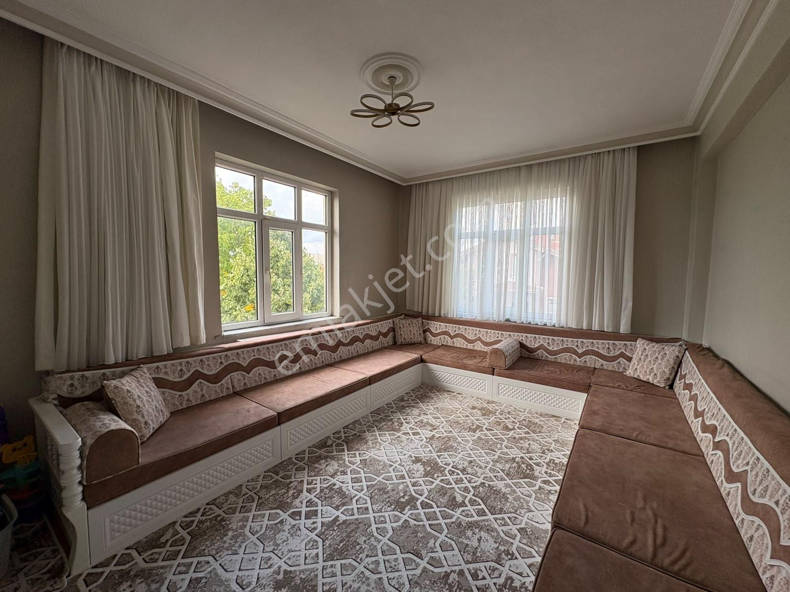 Meram Lalebahçede 630 M² Arsa Paylı Komple Satılık Bina !!! — fotoğraf 7