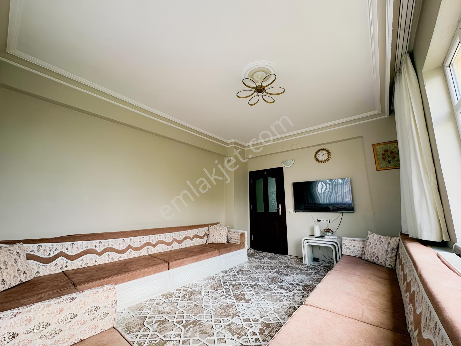 Meram Lalebahçede 630 M² Arsa Paylı Komple Satılık Bina !!! — fotoğraf 8