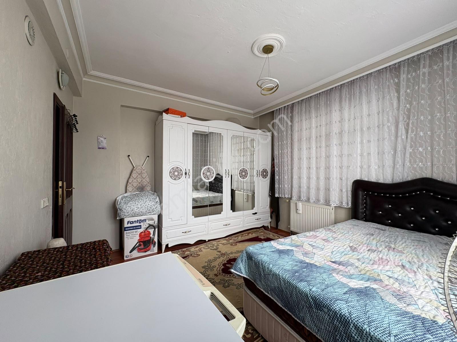 Meram Lalebahçede 630 M² Arsa Paylı Komple Satılık Bina !!! — fotoğraf 12