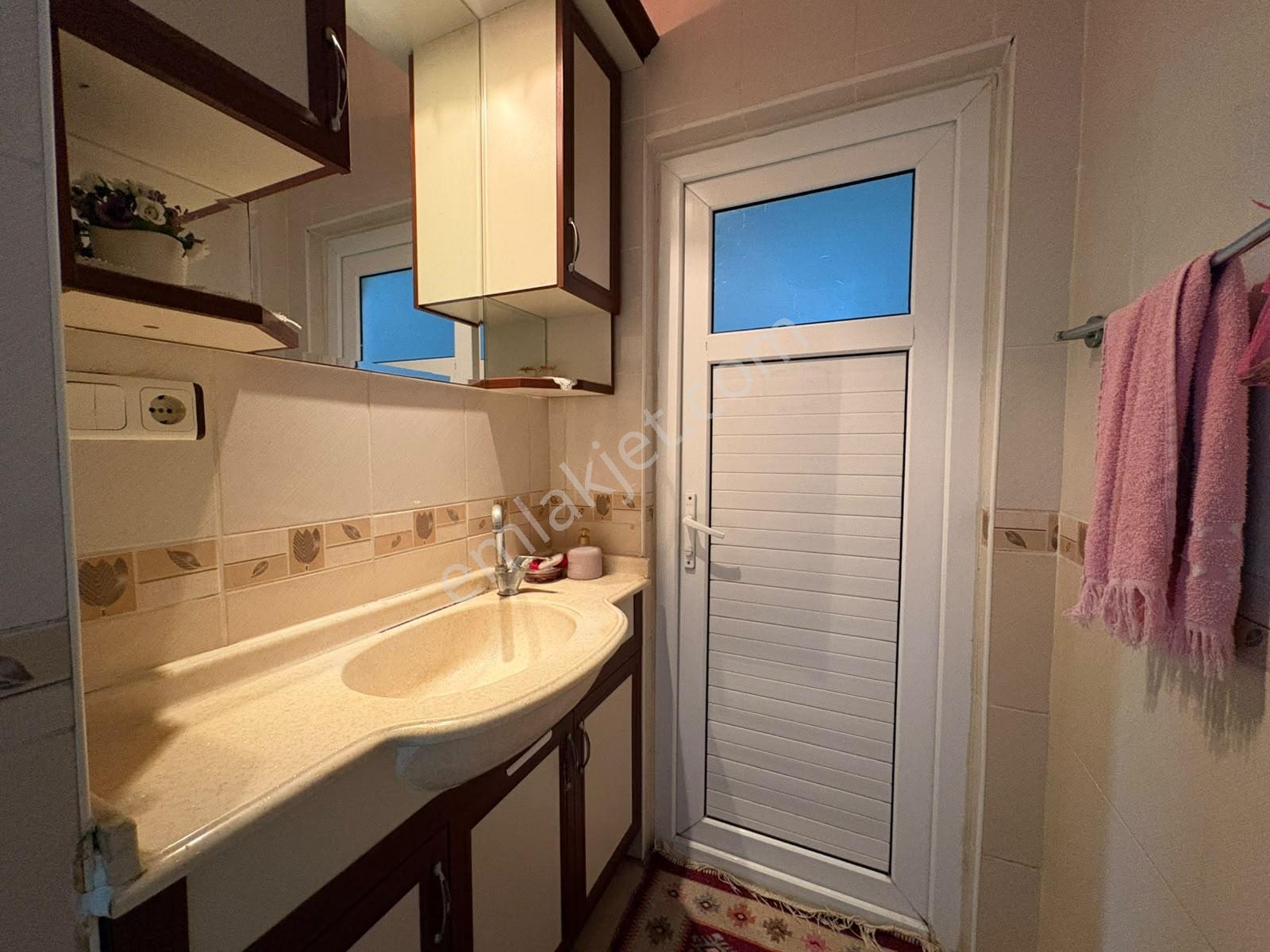 Meram Lalebahçede 630 M² Arsa Paylı Komple Satılık Bina !!! — fotoğraf 13