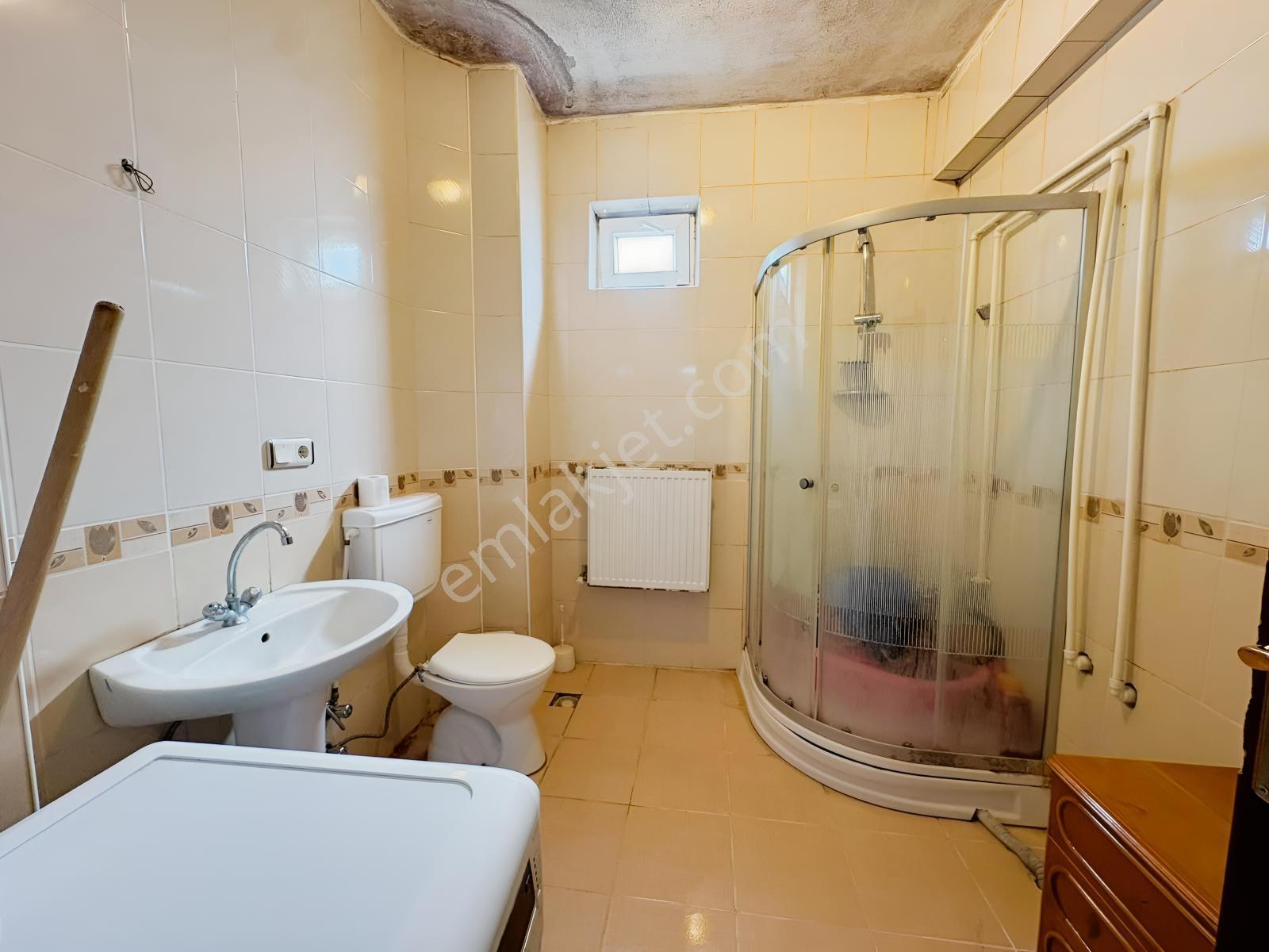 Meram Lalebahçede 630 M² Arsa Paylı Komple Satılık Bina !!! — fotoğraf 14