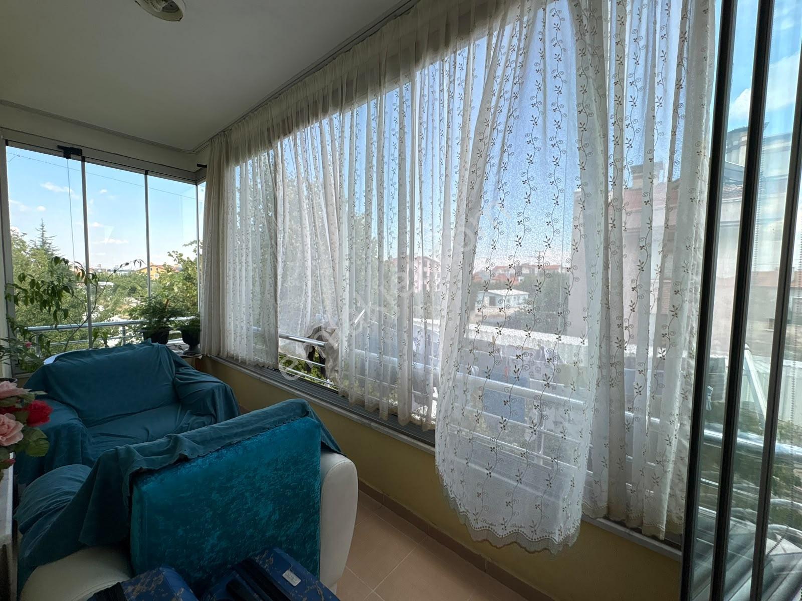 Meram Lalebahçede 630 M² Arsa Paylı Komple Satılık Bina !!! — fotoğraf 16