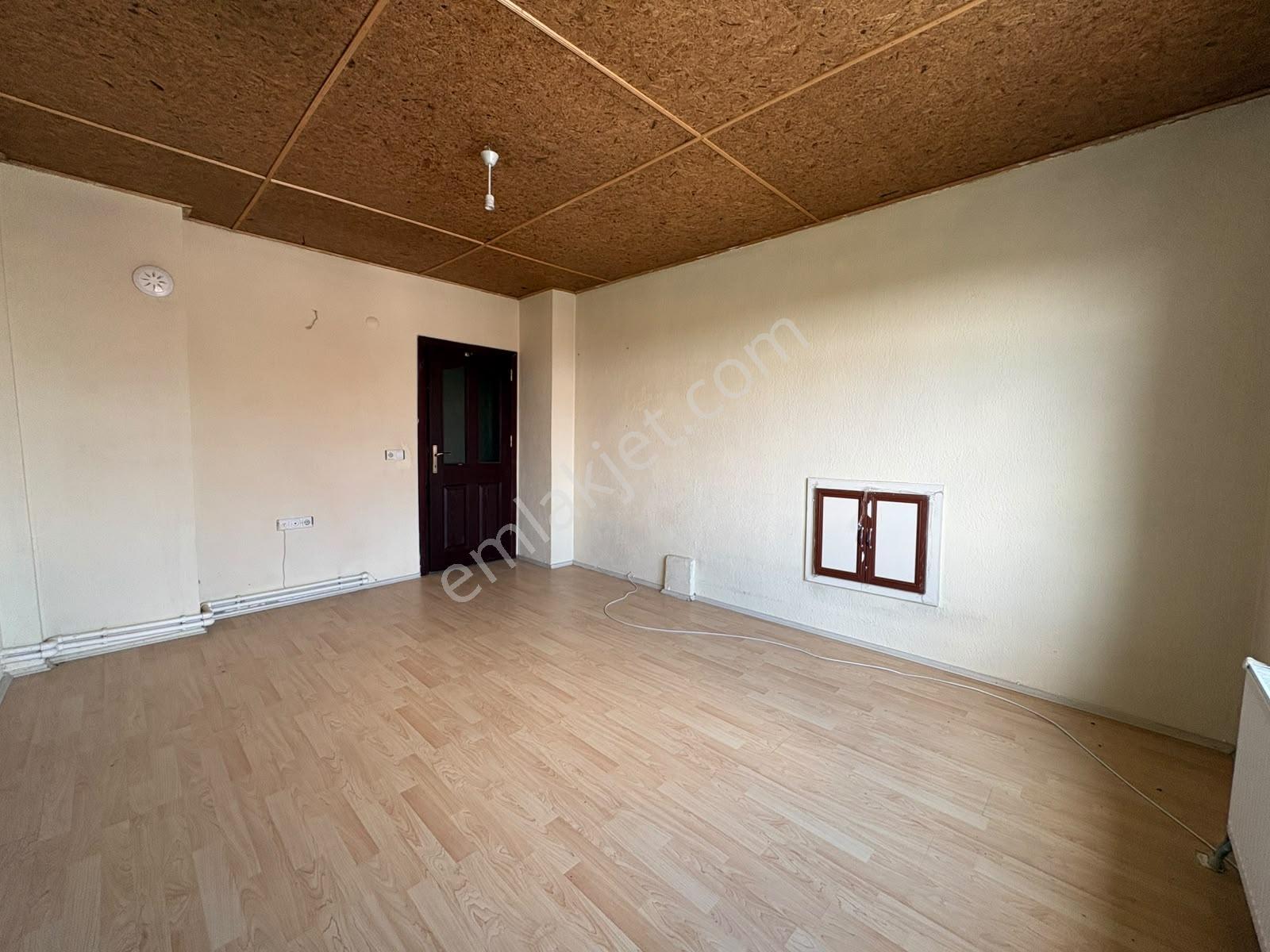 Meram Lalebahçede 630 M² Arsa Paylı Komple Satılık Bina !!! — fotoğraf 18