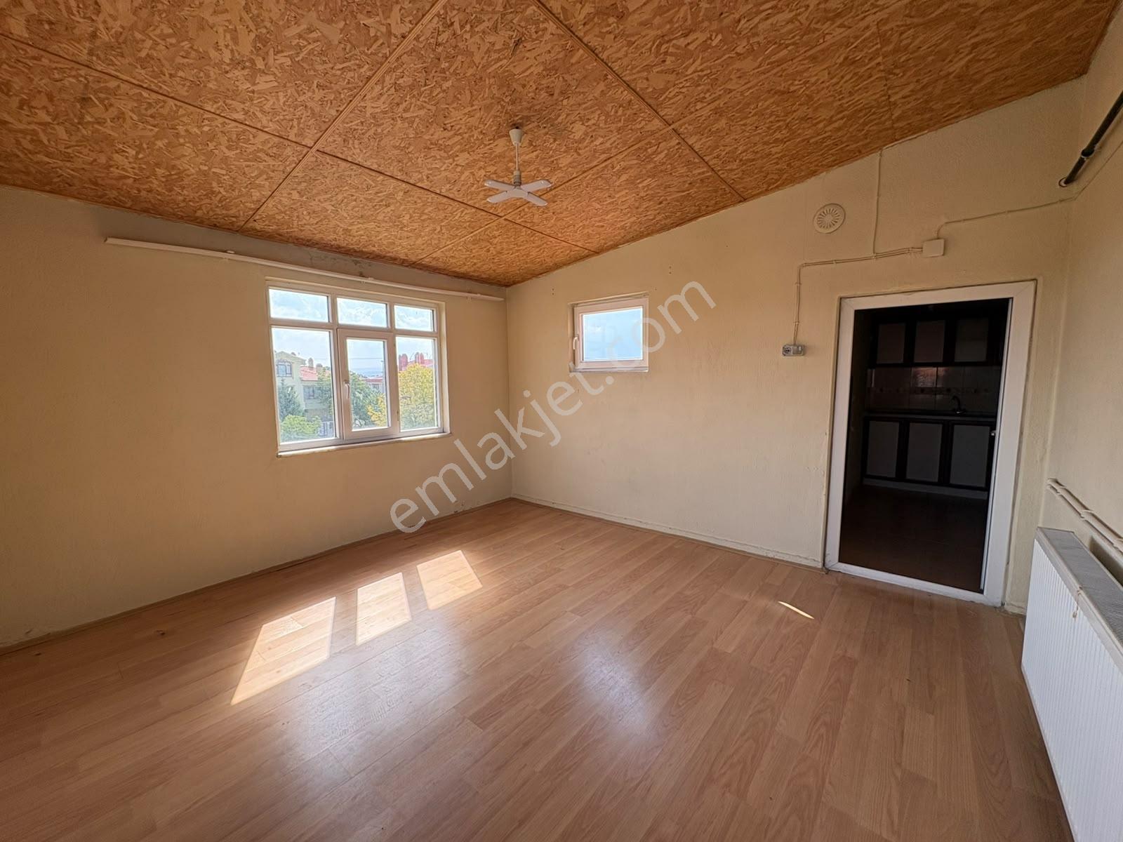 Meram Lalebahçede 630 M² Arsa Paylı Komple Satılık Bina !!! — fotoğraf 21