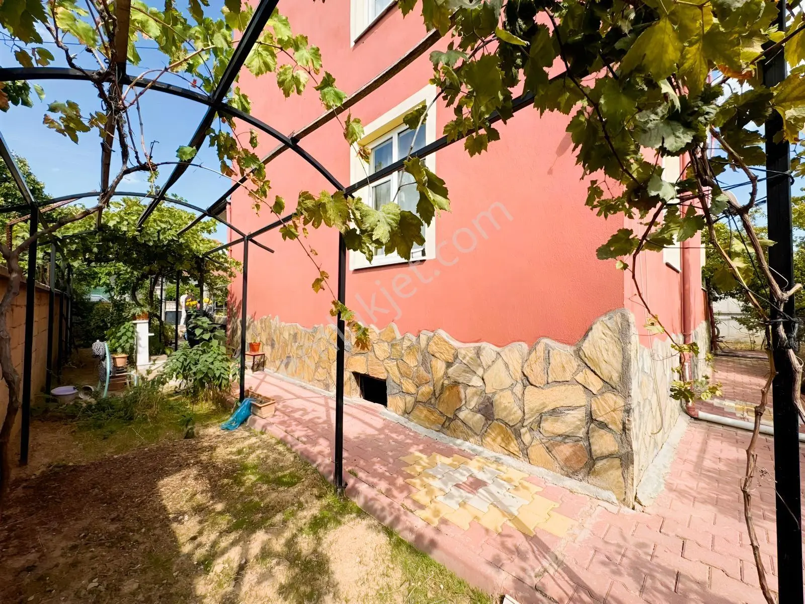 Meram Lalebahçede 630 M² Arsa Paylı Komple Satılık Bina !!! — fotoğraf 31