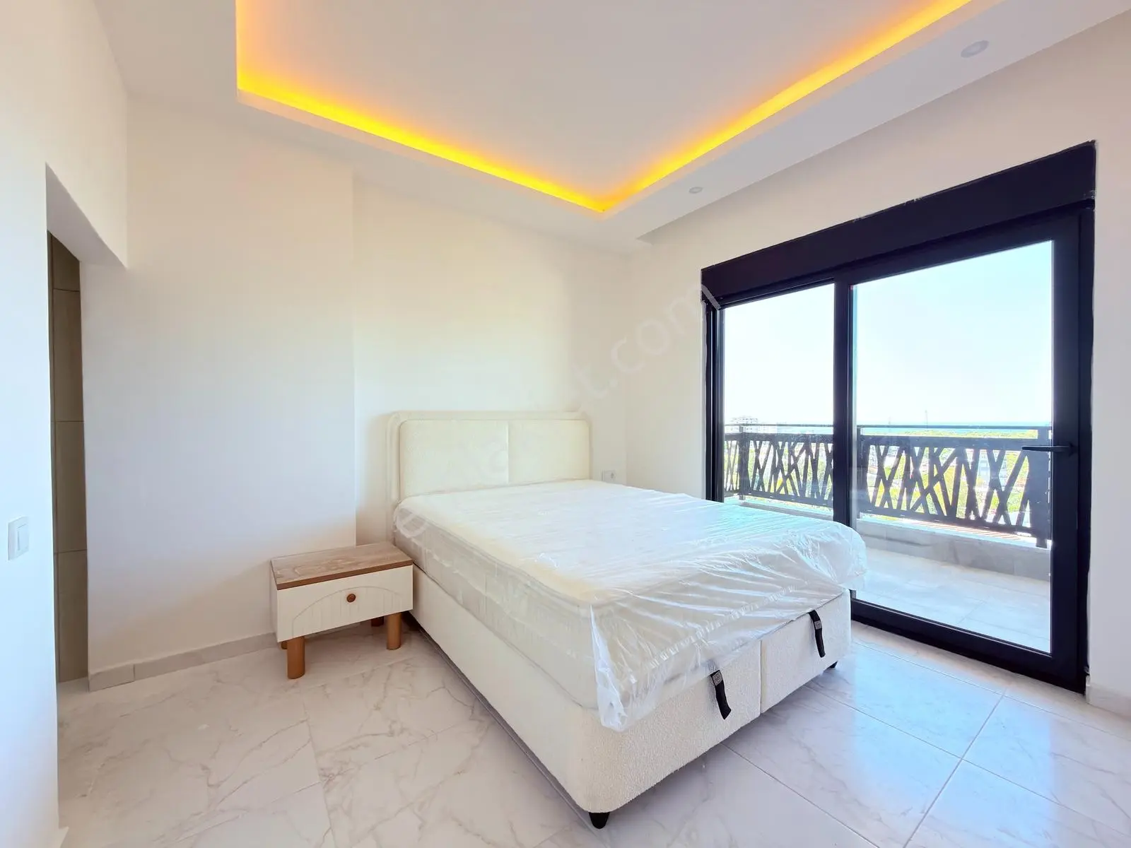 Alanya Avsallarda Geniş Mobilyalı Satılık 4+1 Dubleks Daire — fotoğraf 8