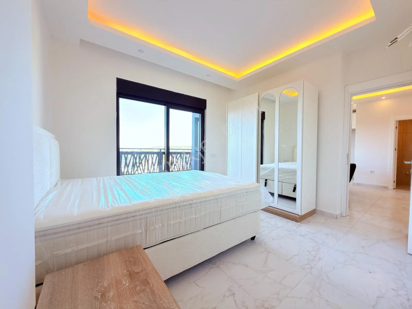 Alanya Avsallarda Geniş Mobilyalı Satılık 4+1 Dubleks Daire — fotoğraf 9