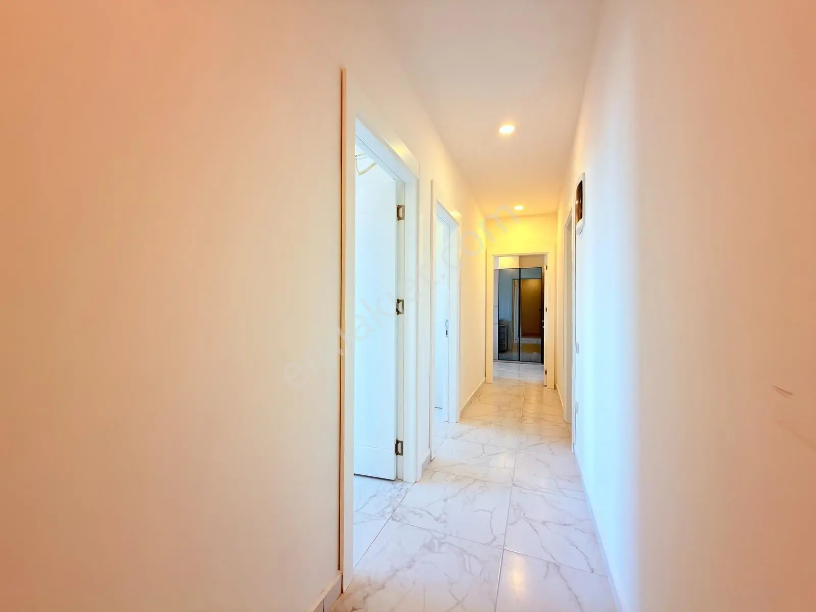Alanya Avsallarda Geniş Mobilyalı Satılık 4+1 Dubleks Daire — fotoğraf 14
