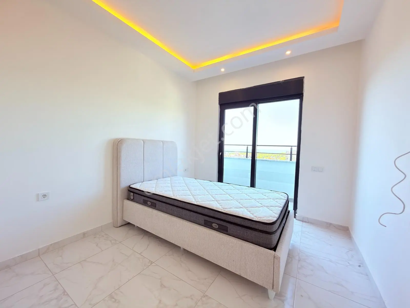 Alanya Avsallarda Geniş Mobilyalı Satılık 4+1 Dubleks Daire — fotoğraf 15