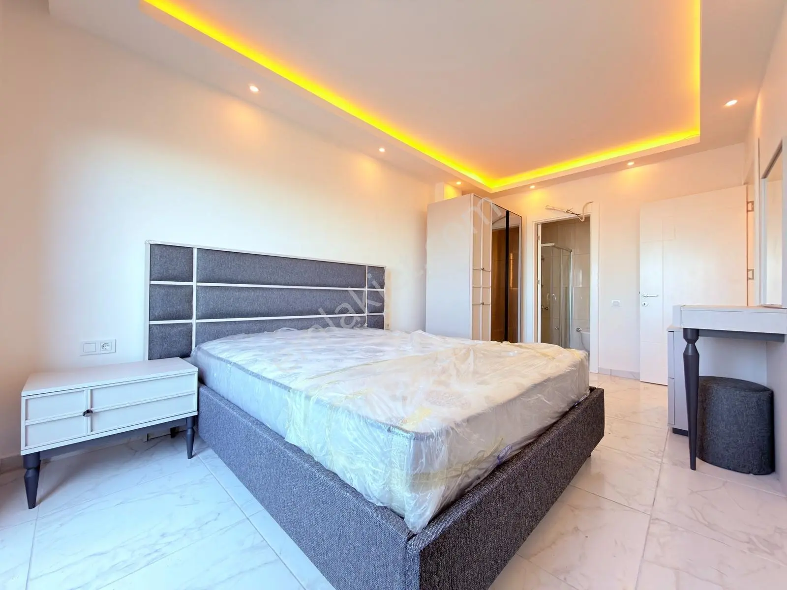 Alanya Avsallarda Geniş Mobilyalı Satılık 4+1 Dubleks Daire — fotoğraf 21