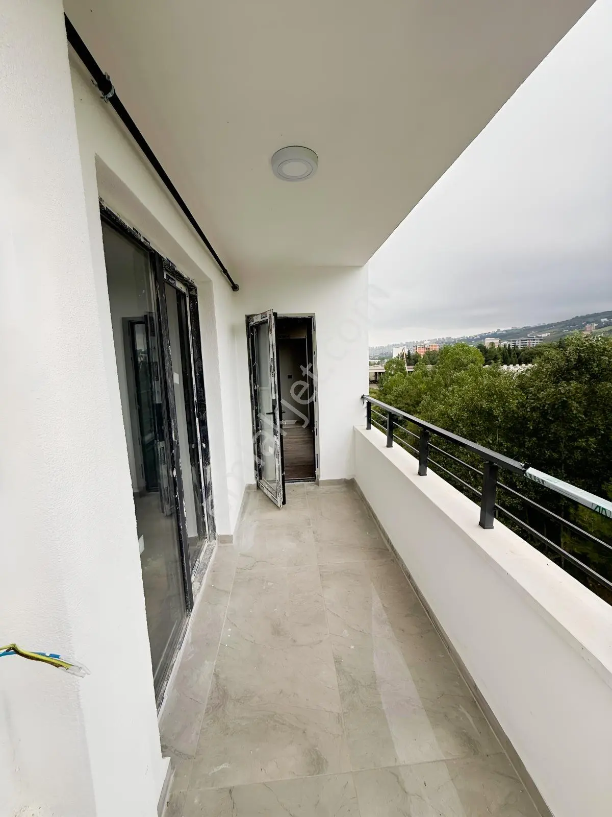Şehir Hastanesine Komşu Sıfır Yerden Isıtma 1+1 Satılık Daire — fotoğraf 13