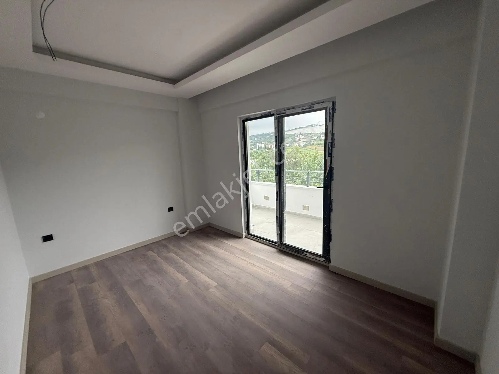 Şehir Hastanesine Komşu Sıfır Yerden Isıtma 1+1 Satılık Daire — fotoğraf 21