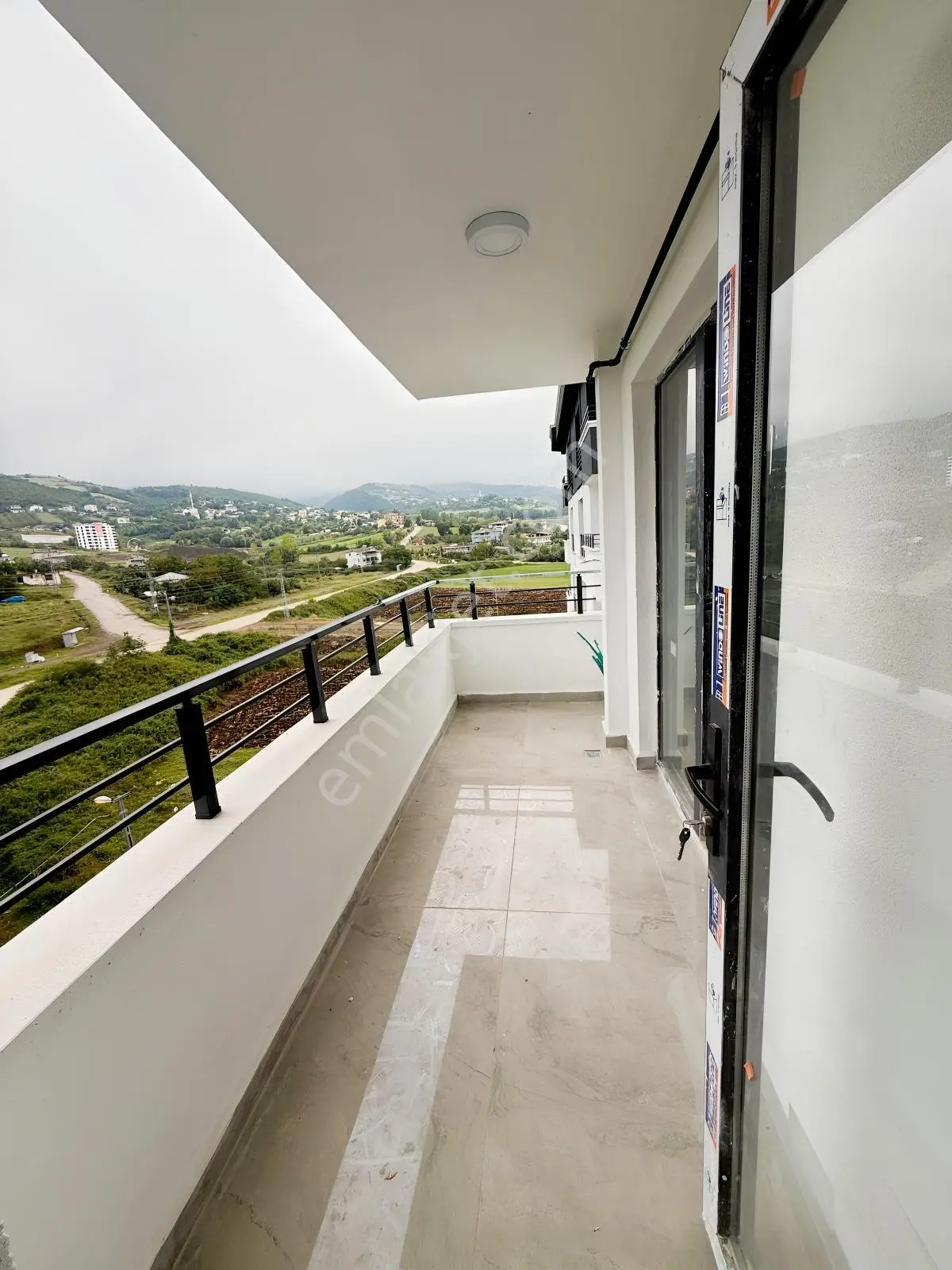 Şehir Hastanesine Komşu Sıfır Yerden Isıtma 1+1 Satılık Daire — fotoğraf 32
