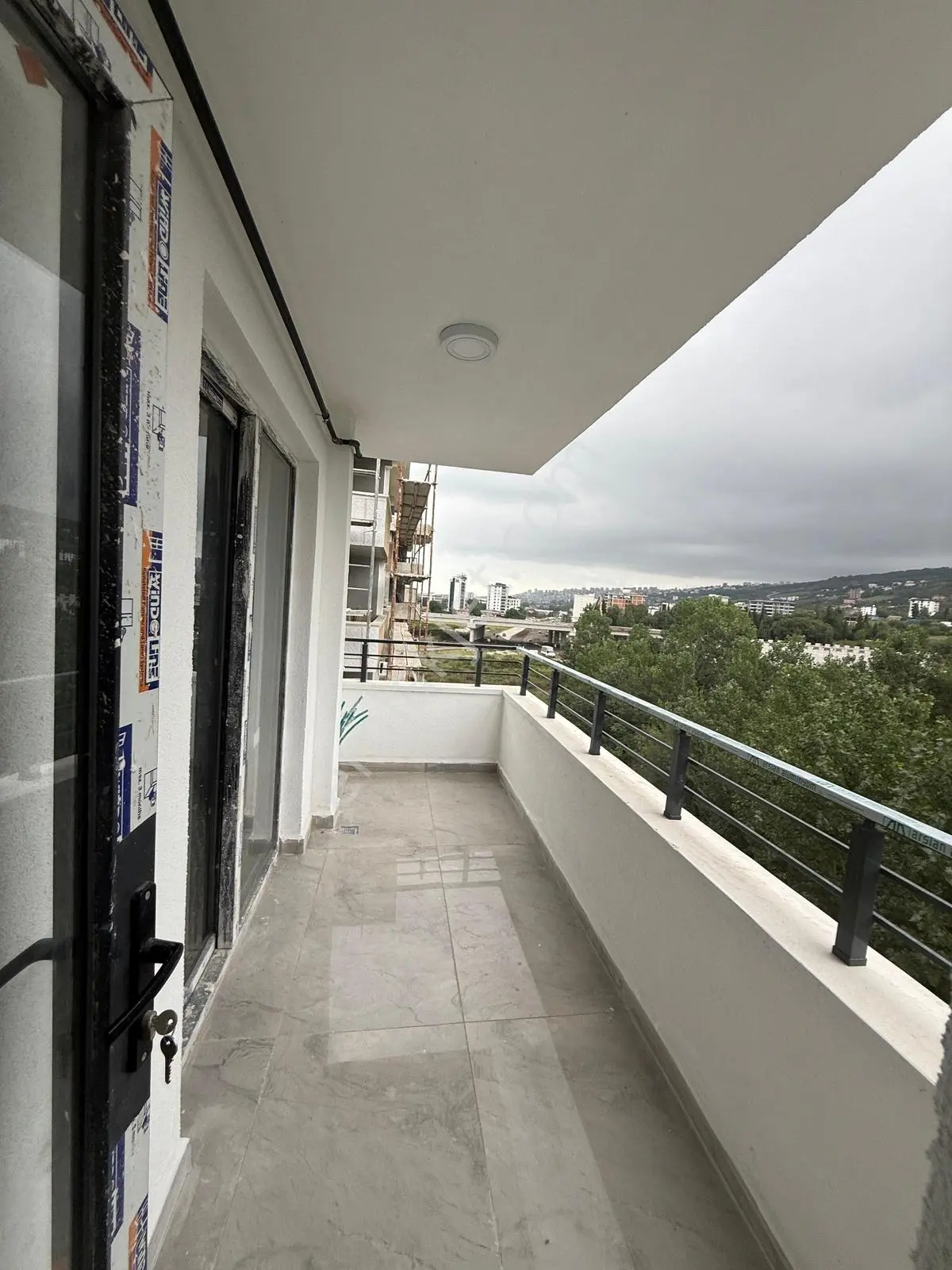 Şehir Hastanesine Komşu Sıfır Yerden Isıtma 1+1 Satılık Daire — fotoğraf 35