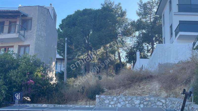 Urla Balıklova'da Panoramik Deniz Manzaralı Arsa — fotoğraf 3