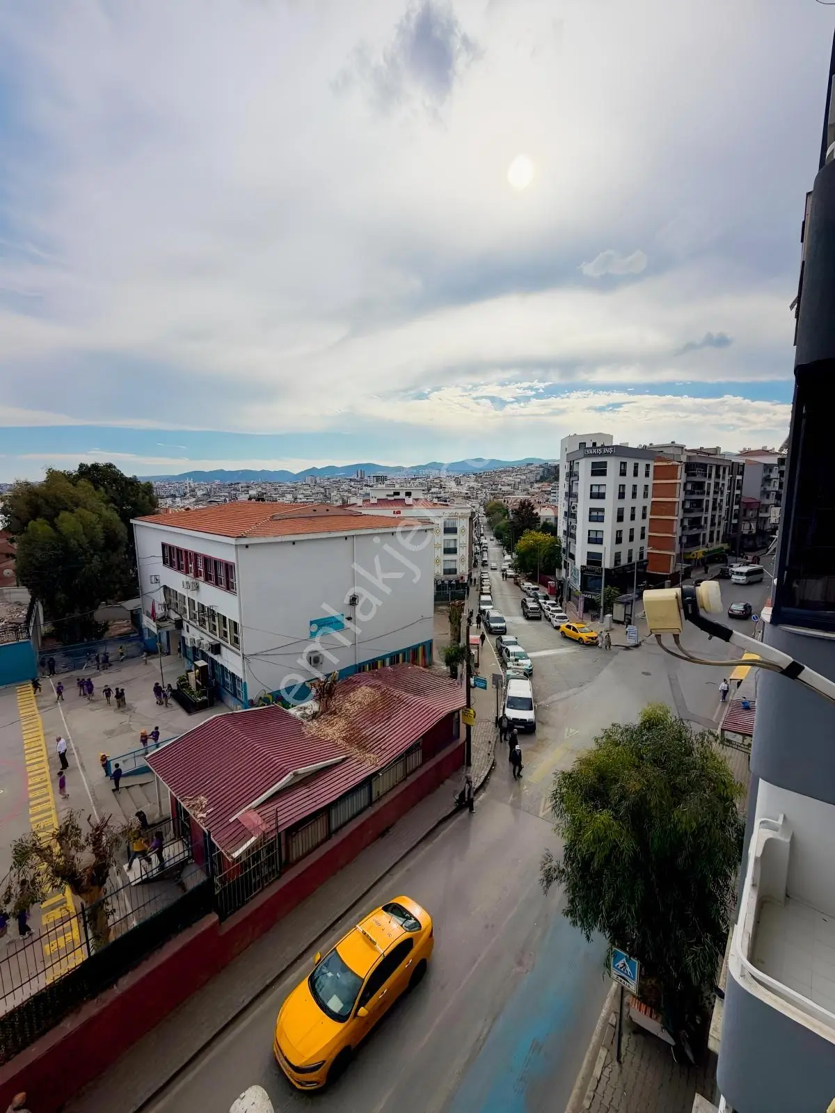 Demet Üzümcü Okulu Karşısı 3+1 Geniş Çift Cephe Asansör Satılık. — fotoğraf 30