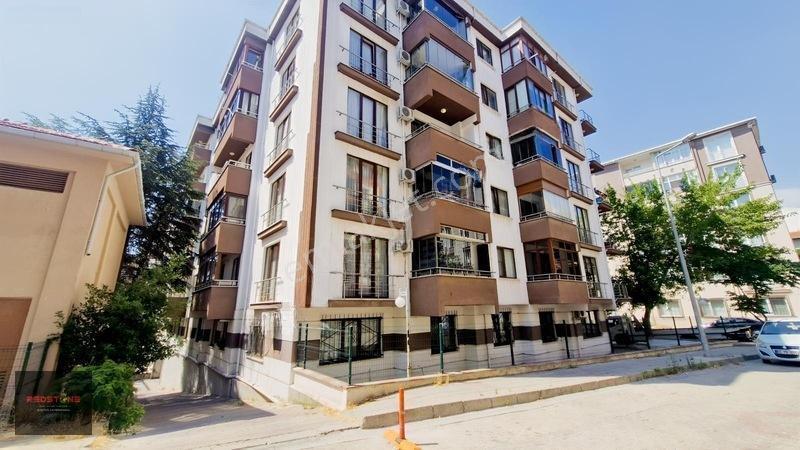 Muhittin Mahallesinde Site İçerisi Satılık 3+1 Daire — fotoğraf 3