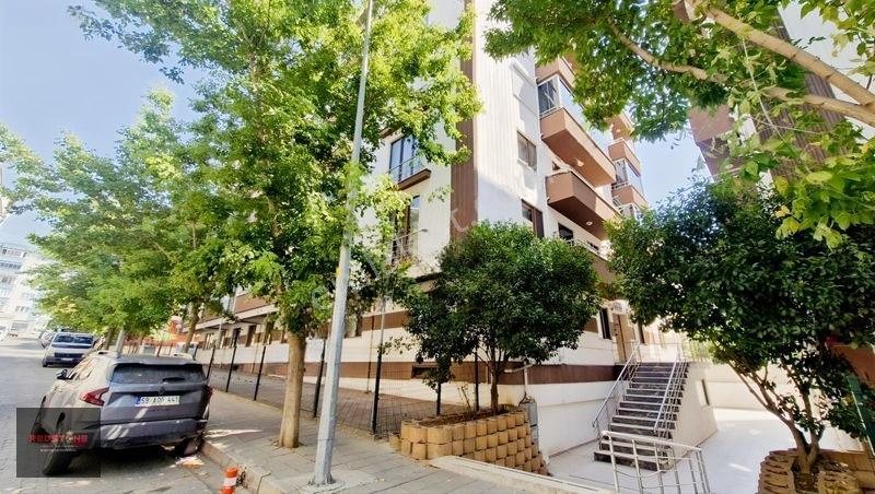 Muhittin Mahallesinde Site İçerisi Satılık 3+1 Daire — fotoğraf 18