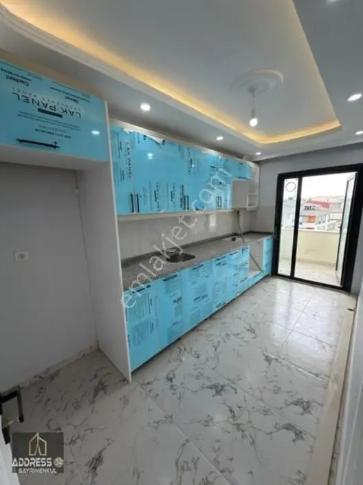 Haraççı Göçmen Kentte Satılık Ferah 3+1 Ara Kat Daire — fotoğraf 7