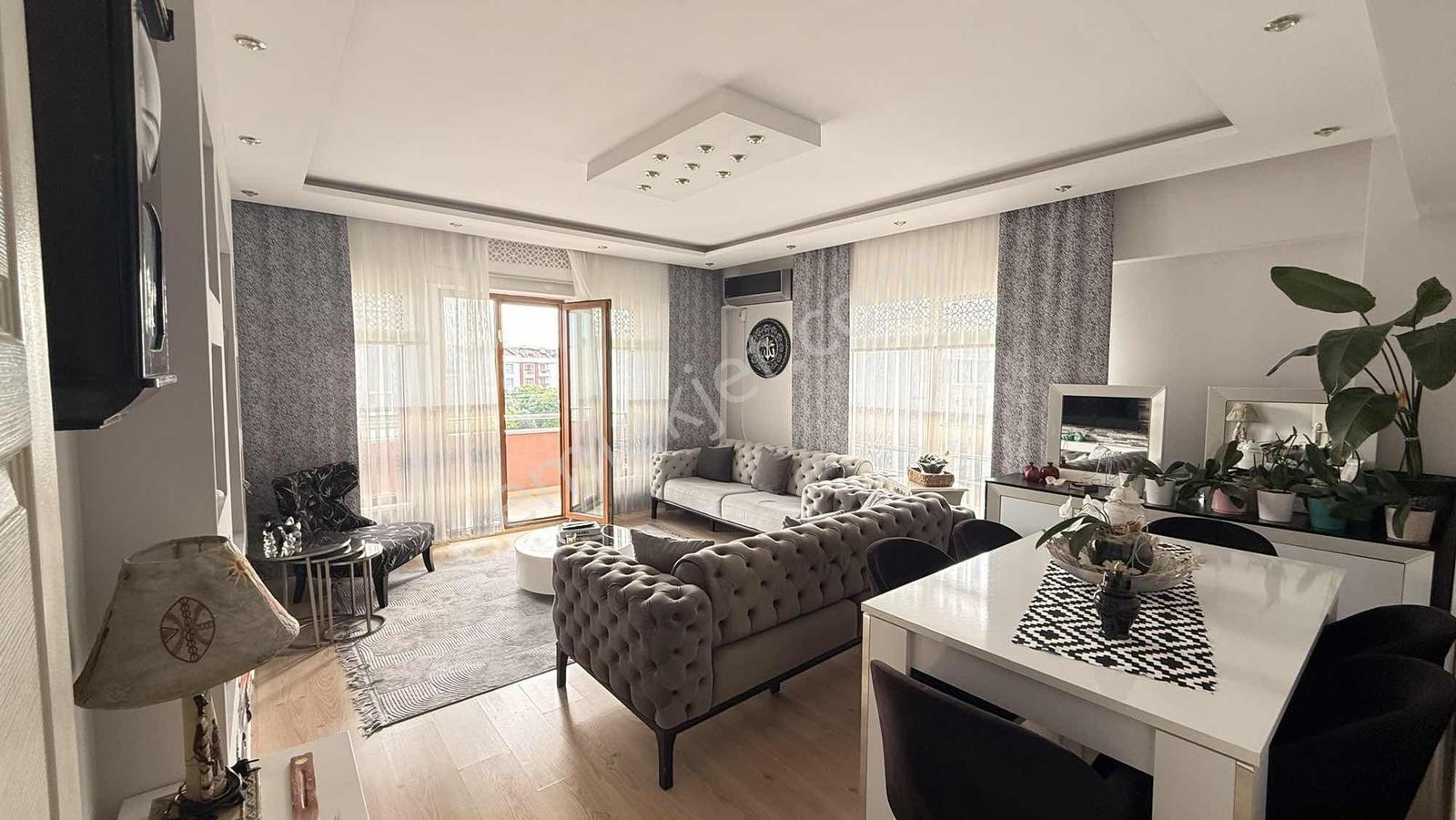 Çanakkale Truva Caddesi Satılık Geniş 2+1 — fotoğraf 3