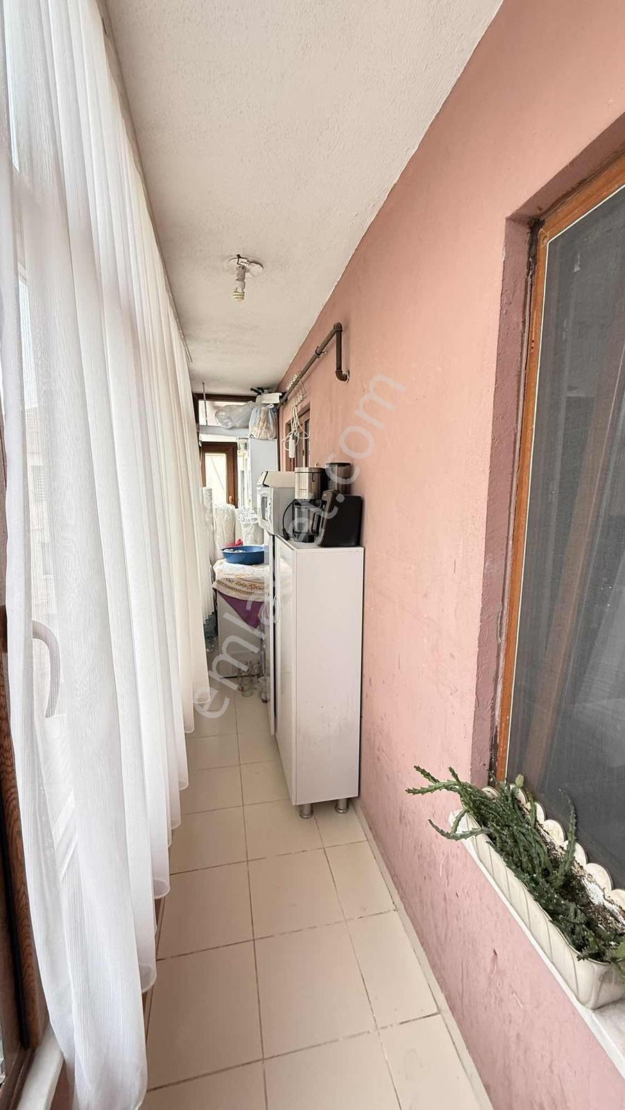 Çanakkale Truva Caddesi Satılık Geniş 2+1 — fotoğraf 18