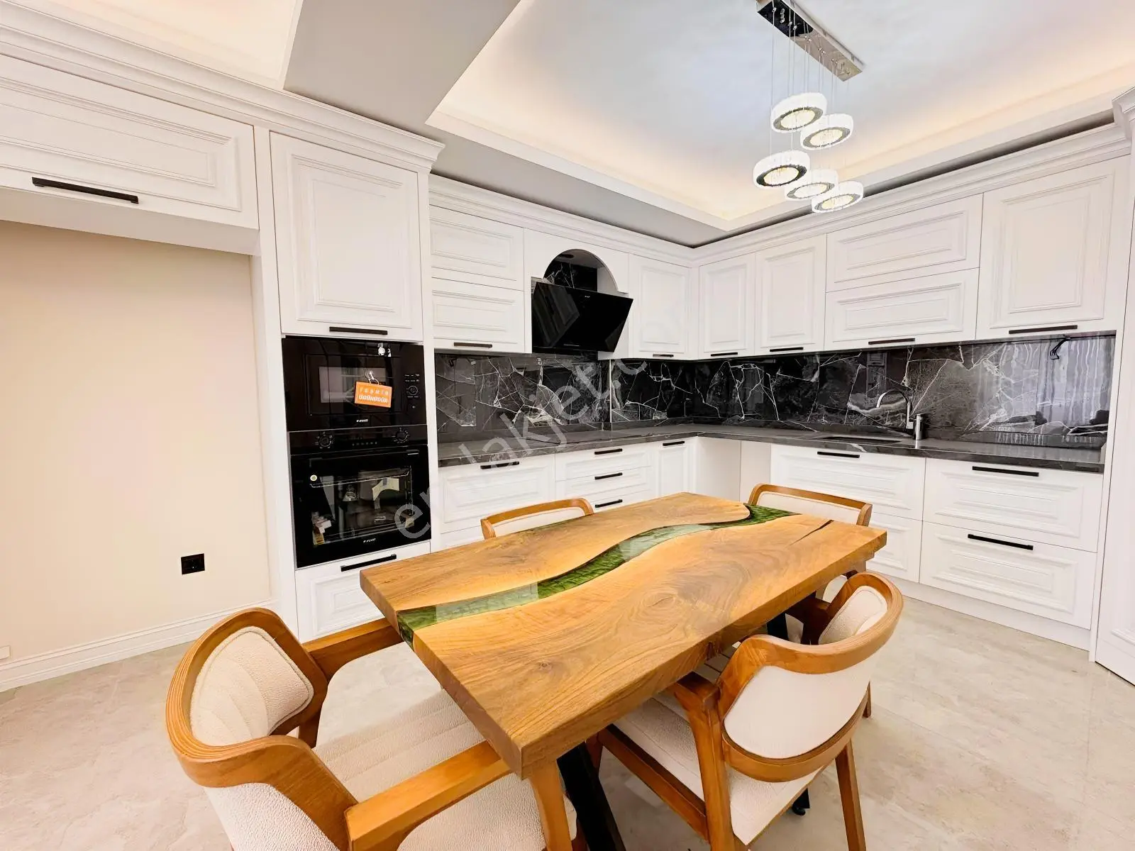 Meram'ın İncisi Alavardı'da Meryaka Residance Satılık 5+1 Daire — fotoğraf 4