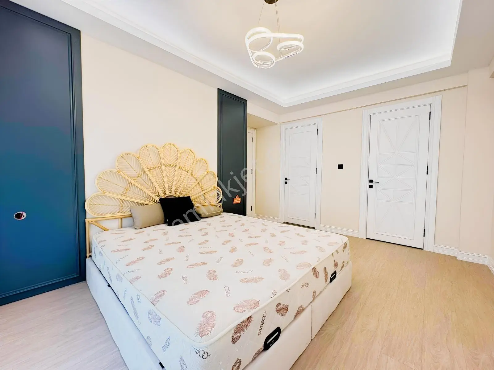 Meram'ın İncisi Alavardı'da Meryaka Residance Satılık 5+1 Daire — fotoğraf 19