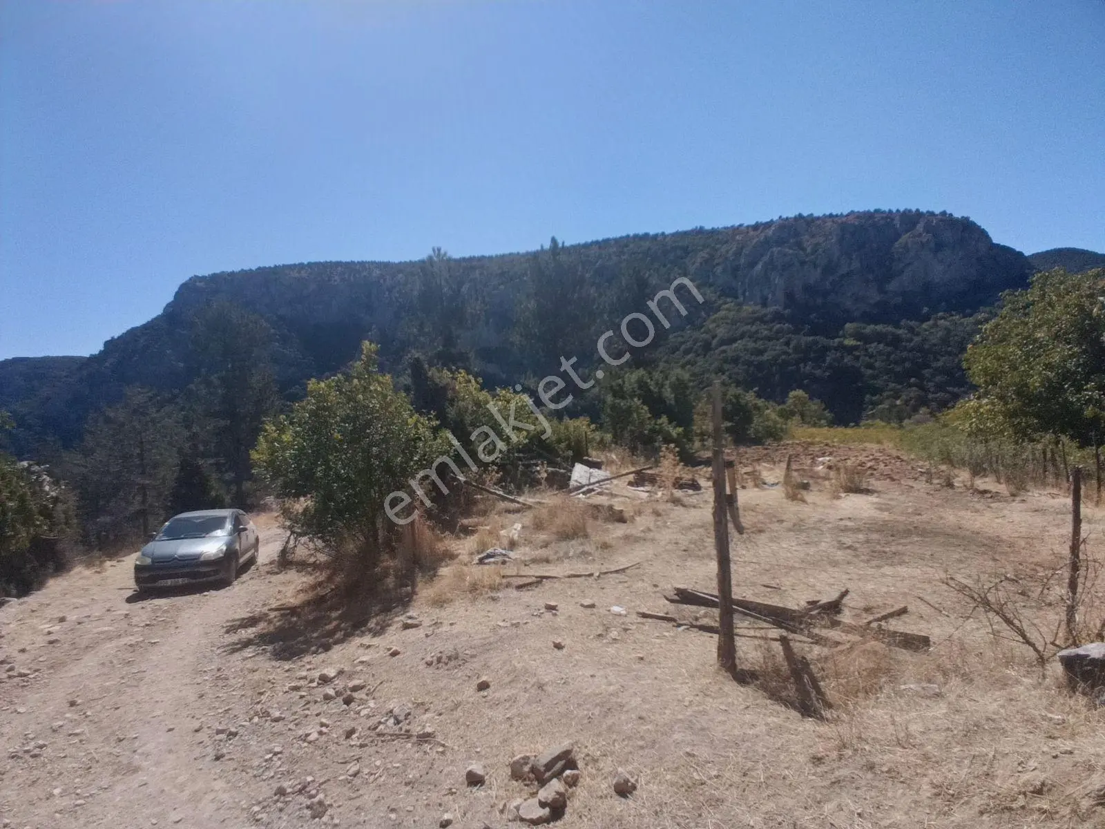 Doğubey'Den Keles Harmanalanın Da Yola Cephe 4.211 M² Arazi