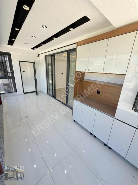 Ersev Gayrimenkulden 2+1 Site İçi Özelgarajlı — fotoğraf 5