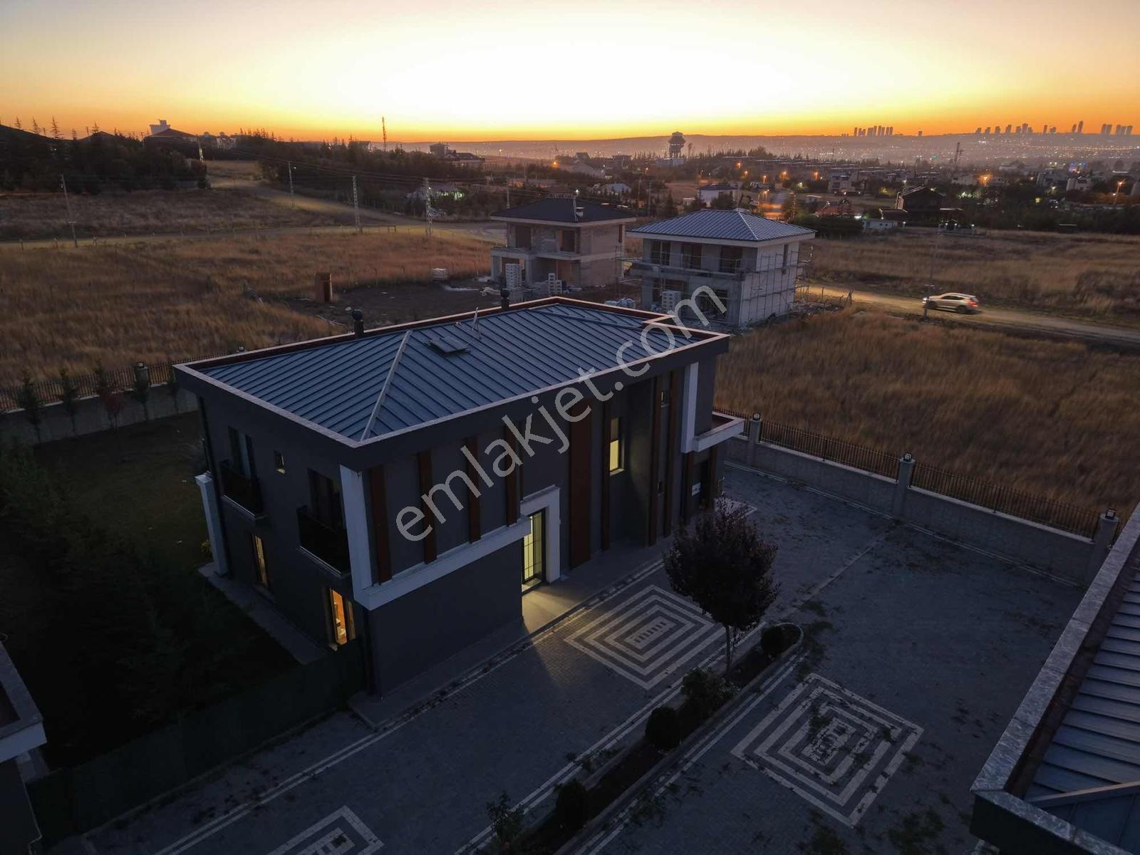 Gölbaşı Bahçelievler'de 5+1 750m²arsalı Ultralüx Satılık Villa — fotoğraf 4